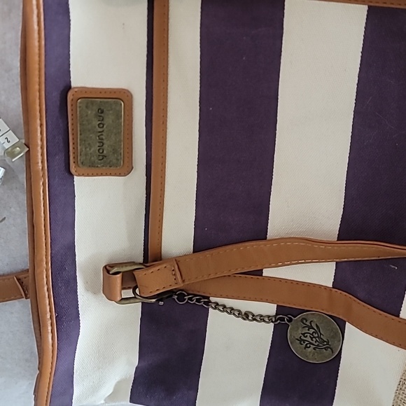 Younique brand beach tote. - Picture 2 of 4